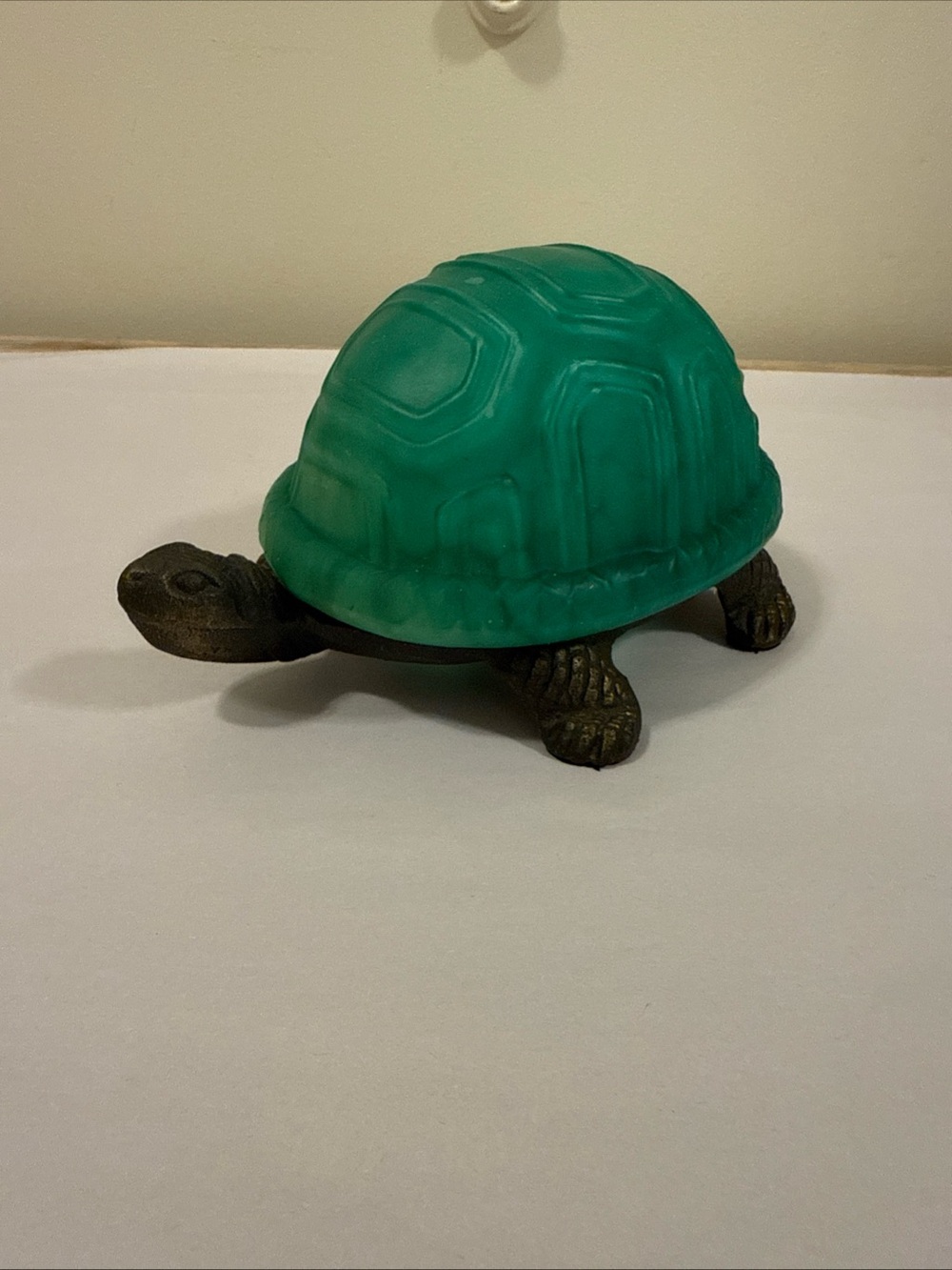 Green Art Glass Turtle Lamp Brass Base Vintage Night Light Coastal Beach Deco